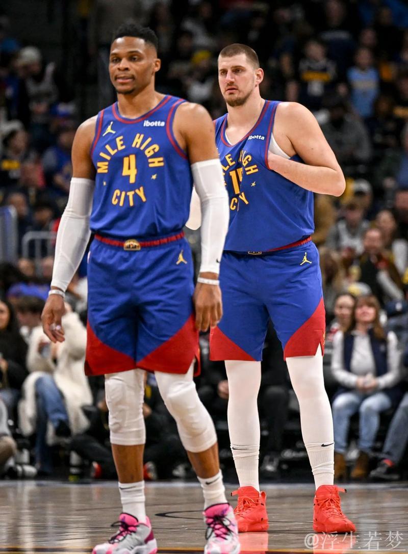 威少妙传不看人 约基奇强打篮下完成2+1